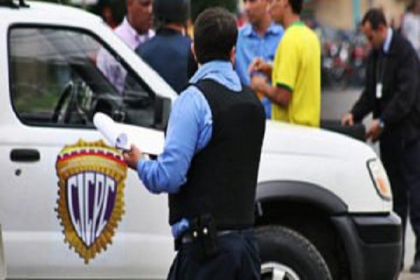 Tras enfrentar a comisiones del #CICPC, fallece un extorsionador en Maracay.
cicpc.gob.ve/index.php/937-…
