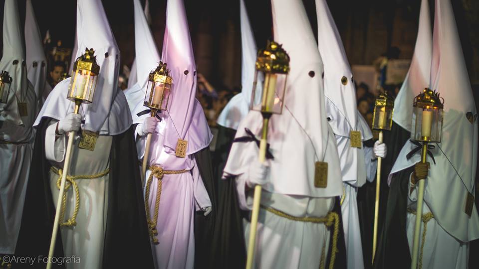 HotelPanoramaSL's tweet photo. Estamos entrando a la temporada más importante para #SanLuis revive la tradición de la #ProcesiónDelSilencio. ¡Vívela con nosotros! #A13días https://t.co/ZjAhyCaFfo