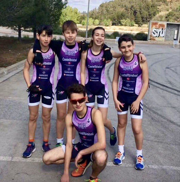 Club Triatló Castellbisbal con Tritraje Tira 
Laser BFAST #triathlon #triatlon 
#wearetriathlon #ironman #bfast