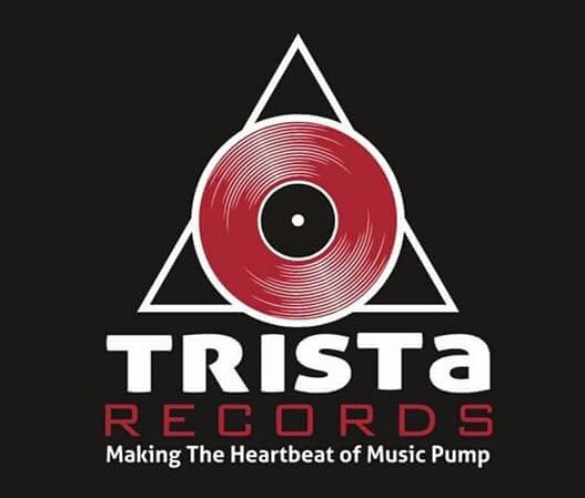 TristaRecordsEc's tweet photo. ARTISTA DE TRISTA RECORDS 🎻🎧🎶🎤🎙LAVIVI PARRA - TE JURO https://t.co/FZ1UYLeguD