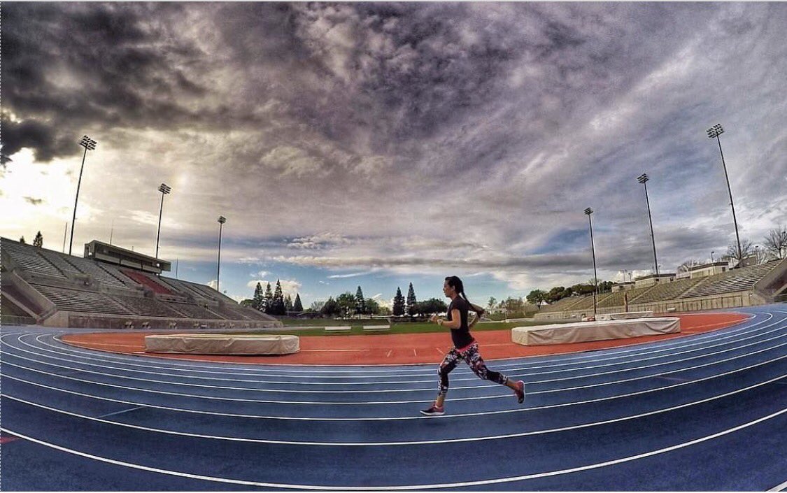 GetFitClovis's tweet photo. Local runner, Stephanie Ormond, prepares for @bostonmarathon to be held in April. Upcoming: #GetFitClovis profile on her journey. https://t.co/j8MzRw2enV