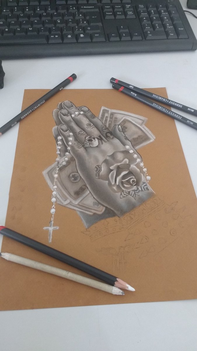 cadalberto23's tweet photo. #charcoal #sketch #tattoo #tatuagem @derwentpencils https://t.co/uk011HgCi4