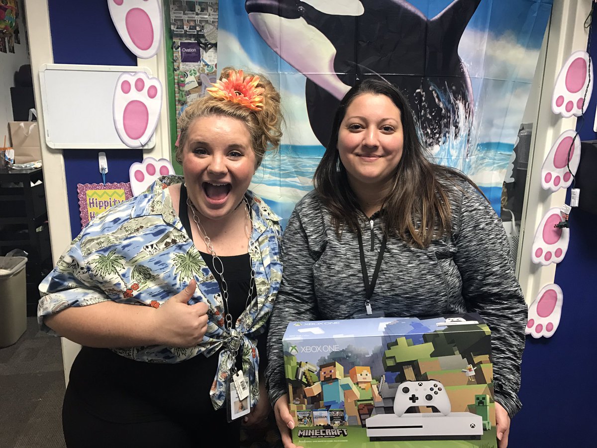 AMOS_EDC_TPBOI's tweet photo. Carissa won the Xbox 1!!!!!😀😀😀 Great job getting all those DTV sales! https://t.co/uRZF6ZIvWW