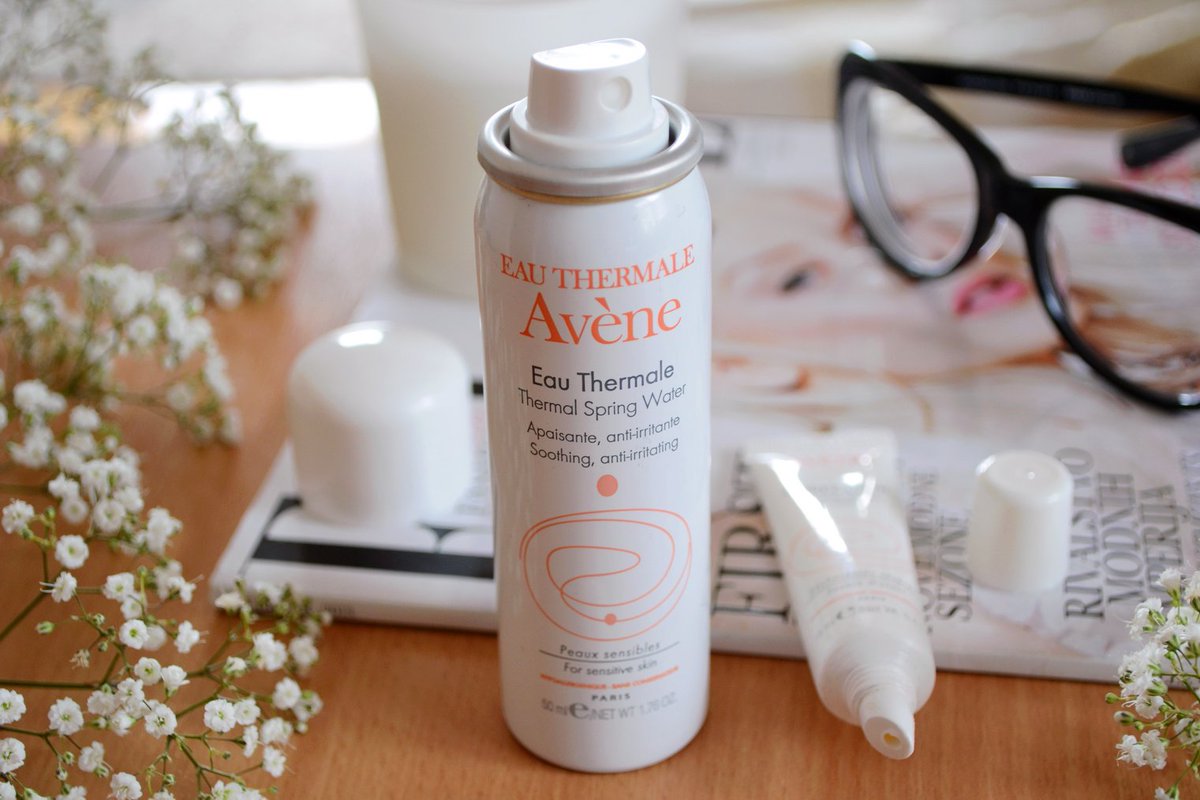 YelenaYeretsky's tweet photo. When we sit in our offices w/ heaters or AC, our skin becomes very dehydrated / dry. Use a #hydrating spray like Avene Thermal Water. https://t.co/sVnuluAyMS