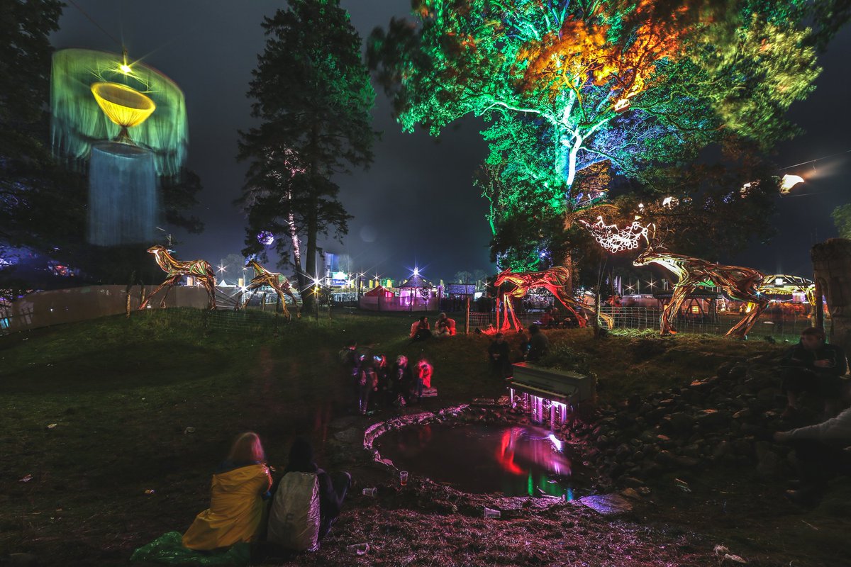 EPfestival's tweet photo. Take us to nights like this! 🌌🎆❤️ https://t.co/3uH3pJ4hlb