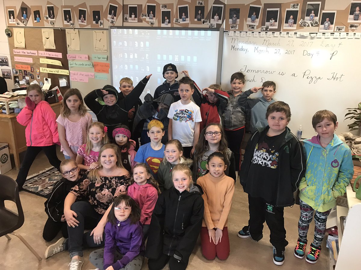 missscharnatta's tweet photo. Had a great visit today @PDaleSchool visiting my students from the last two years. Sure do love these kids. ❤ Can't wait for next time! https://t.co/E6wzumHXXJ