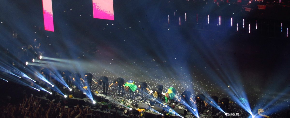 priscilabaun's tweet photo. 170320 THANK YOU BTS, The Wings Tour in Brazil 💚💛 #thankyouBts #btsinbrazil #TWTBrazil #TWTinBrazil #TheWingsTour #TWT #BTS #방탄소년단

@BTS_twt https://t.co/aRXA2aQ1E5