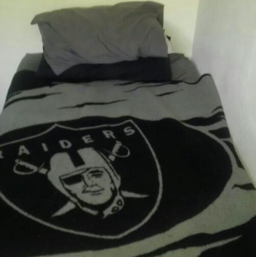 saucywhite's tweet photo. Real talk, slept on my #TwinBed w/raider blanket for decades & this how they repay me @RyMal88 #DisloyalAF ๐ก https://t.co/mXZEWMwPX9