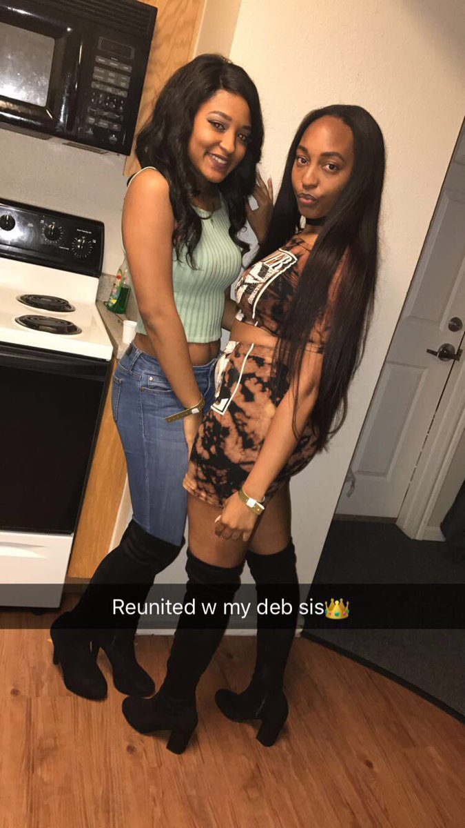 Kamrryy's tweet photo. Shoutout to #coldwar2k17 for this weekend👏🏾💕 https://t.co/LcfvDhRx9r