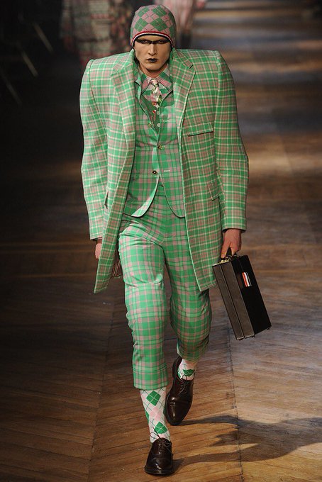 ดูรูปภาพบนทวิตเตอร์