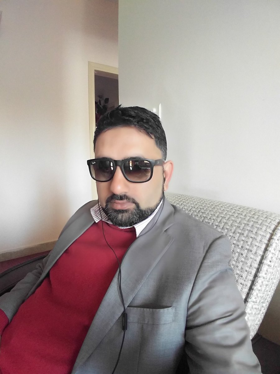 DIYCUISINEE's tweet photo. #1bolselfie 
Jaffer https://t.co/83zsaHXgEG