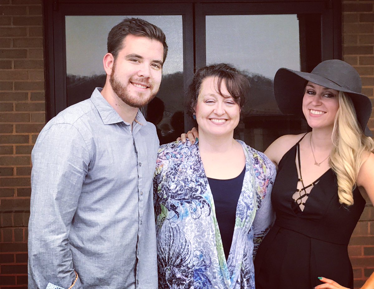 bethany_f_123's tweet photo. #marriedbymomanddad #mybestfriendjesus so happy to have seen mom this weekend in WV .. blessed to have her and my loving man. https://t.co/WraMQJDEXS