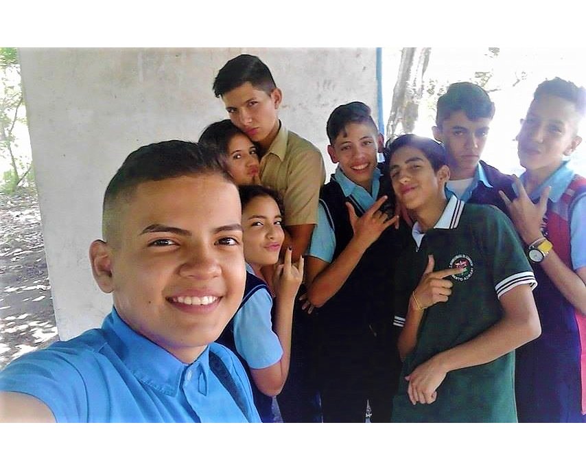 katylopez1019's tweet photo. Feliz cumpleaños al cumpleañero😂 @josephapp27 https://t.co/MlmMD2EkTt