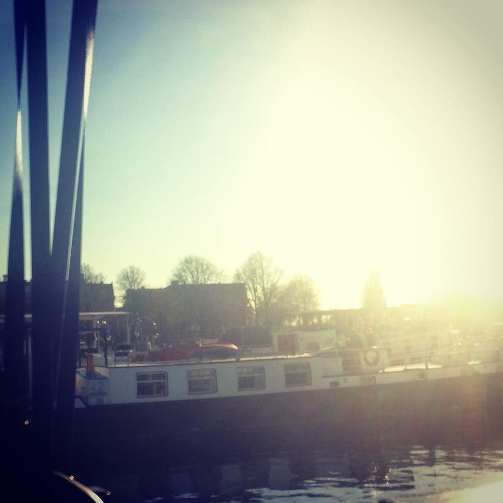 SlimDaliUK's tweet photo. Staying on a boat #tihwd #tour #music https://t.co/I9HKRjF7NQ https://t.co/ph3gYHWJwv