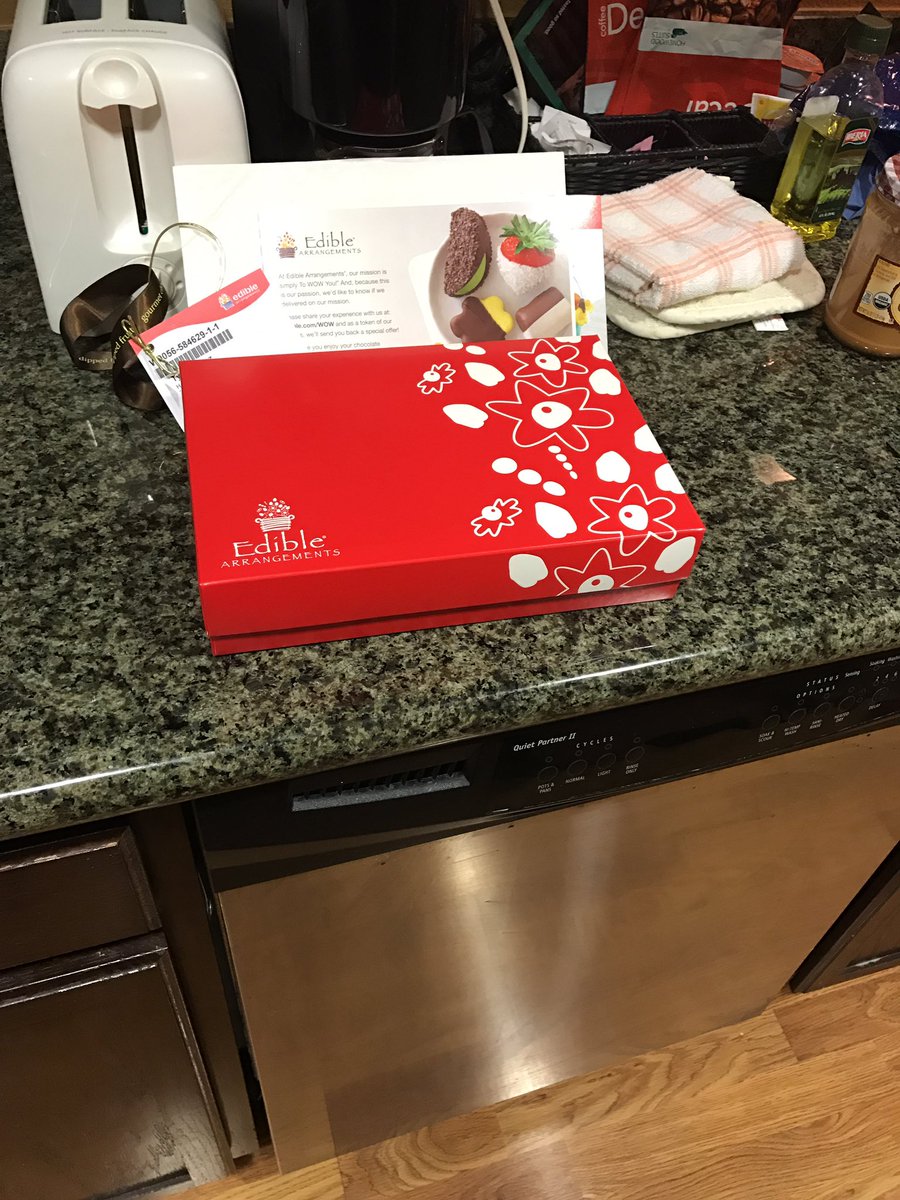 S/O to <a href="/TiffaniAlyse/">Tiffani</a>  for the <a href="/edible/">Edible</a> surprise!