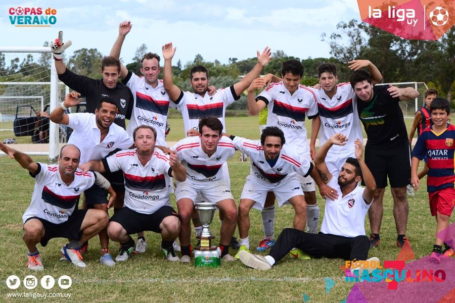 LaLigaUy's tweet photo. #LaLigaUyFútbol7 📰 Cibule y Dinamo Gori se quedaron con las #CopaUy del verano.
➡️ https://t.co/TzNNTb5W0O https://t.co/PnJAJXACN8