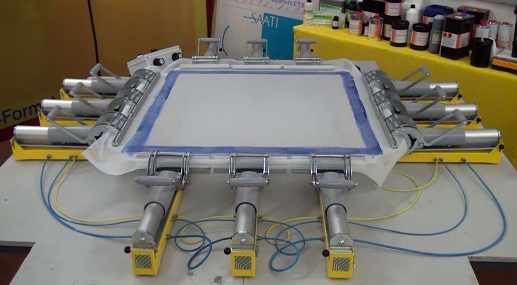 screen_tec's tweet photo. In house Screen Stretching Dept #saati #printmaking #screenprinting #stencilmaking #screenmesh #autotype https://t.co/uRscM0FSvg