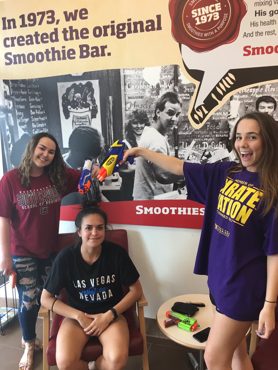 Bad Moms tweet media