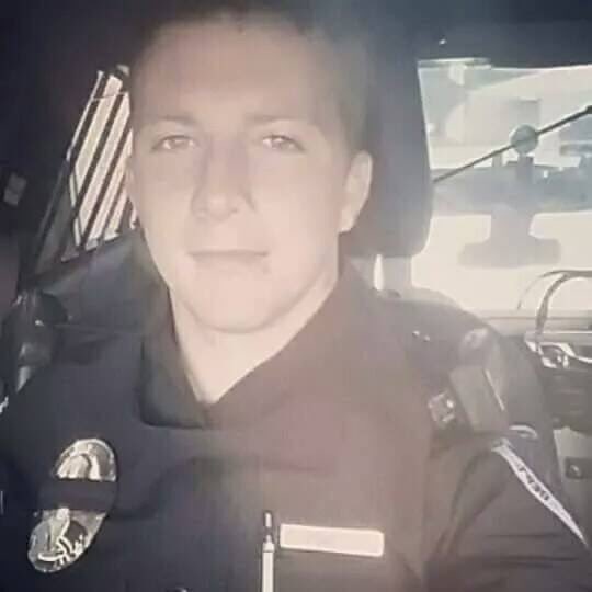 OfficerDaniels's tweet image. Please take a moment out of your day to honor officer Justin Terney who lost his life last night at the age of 22.
Rest easy warrior! 💙