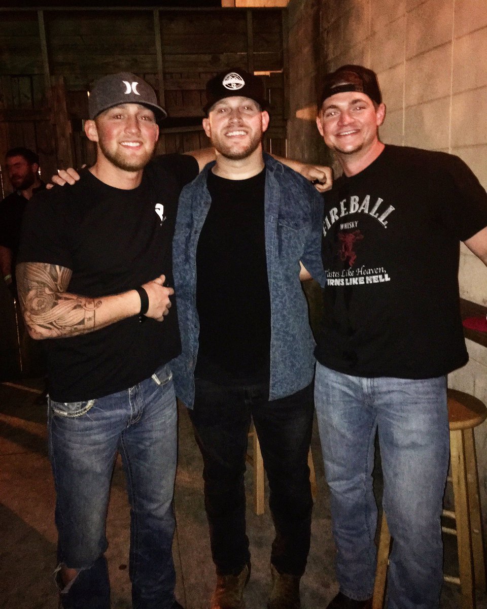 TLamberth12's tweet photo. Rolled in and Rocked out 🍻🤘🏻 @Tyler_Watts3 @JonTLangston https://t.co/4RVBWGBIus