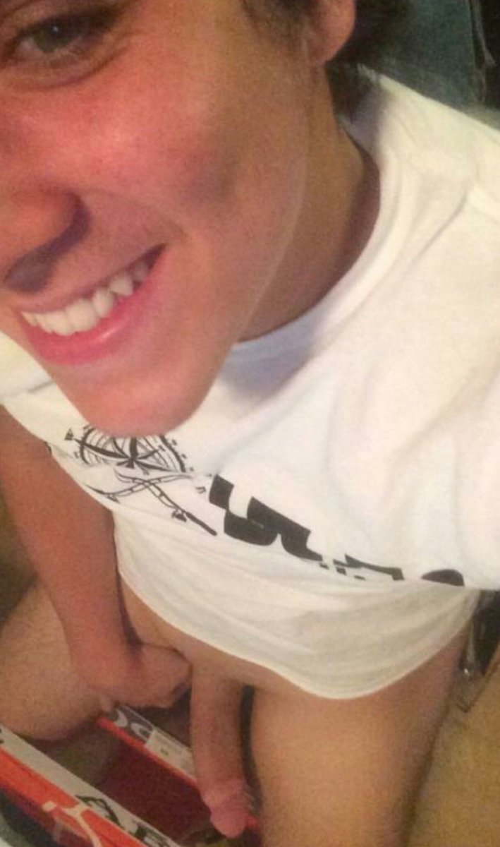 nudeteenpty's tweet photo. te te parece este chico, like y ❤ si quieres verlo desnudo... #TeenBoy #ChicoTeen #Trades #Boys https://t.co/8LKwwf5gav