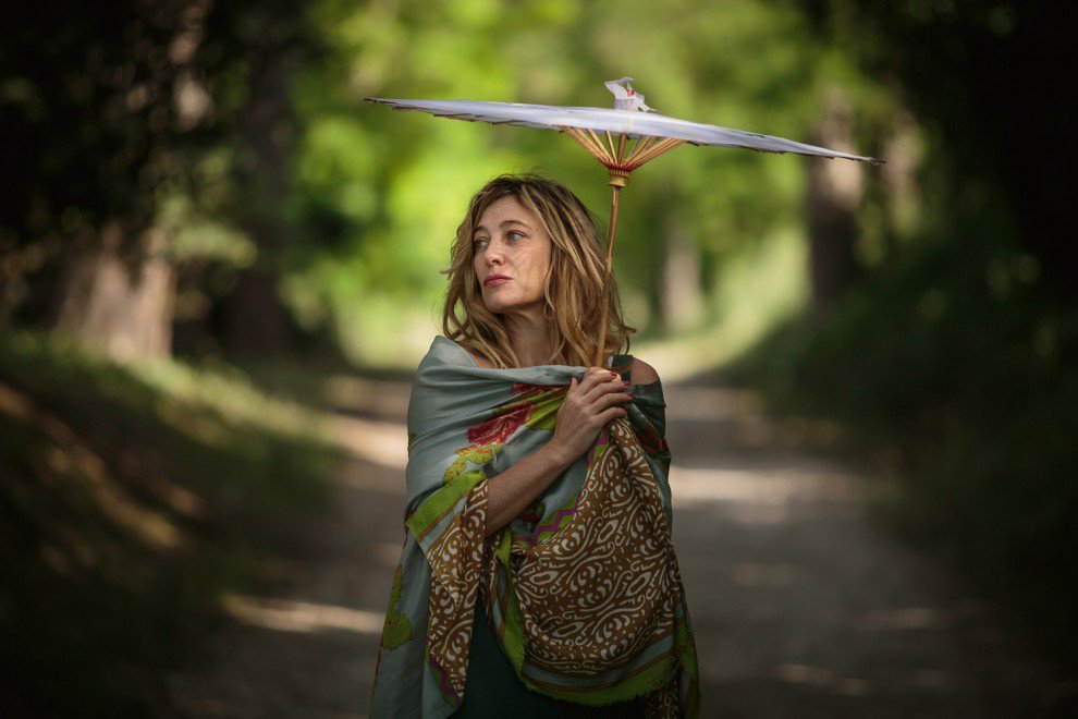 LaStampa's tweet image. 🔵Valeria Bruni Tedeschi vince il David di Donatello per la Miglior attrice protagonista #david2017 #LaPazzaGioia bit.ly/2nax5ZB