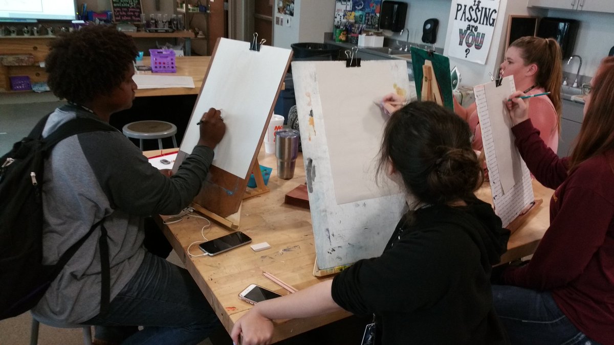 art_with_o's tweet photo. Thanks @cshsart1 for letting me sit in during advanced drawing today! #CSHSTogether https://t.co/Iq7Rtt3GqX