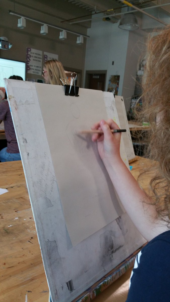 art_with_o's tweet photo. Thanks @cshsart1 for letting me sit in during advanced drawing today! #CSHSTogether https://t.co/Iq7Rtt3GqX