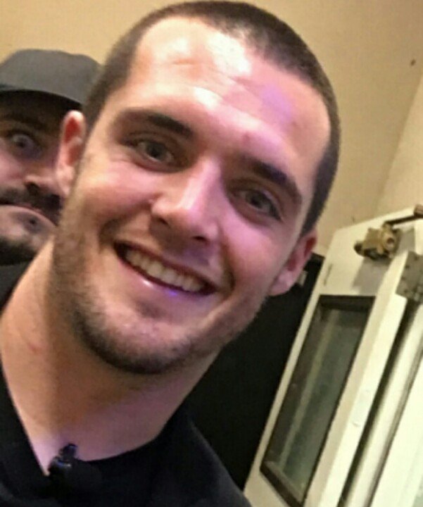 PWBBobbyFNHart's tweet photo. That time I photo bombed Derek Carr https://t.co/NtIvtm33YU