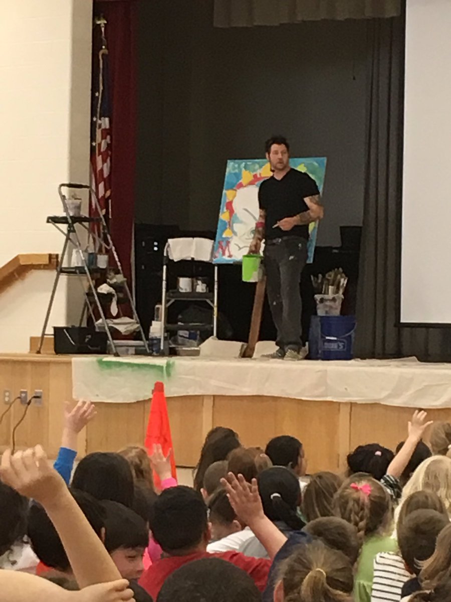 MrsZink_GV's tweet photo. Looking forward to painting with our Artist in Residence this week! #gvproud https://t.co/KHIlOOh5X5