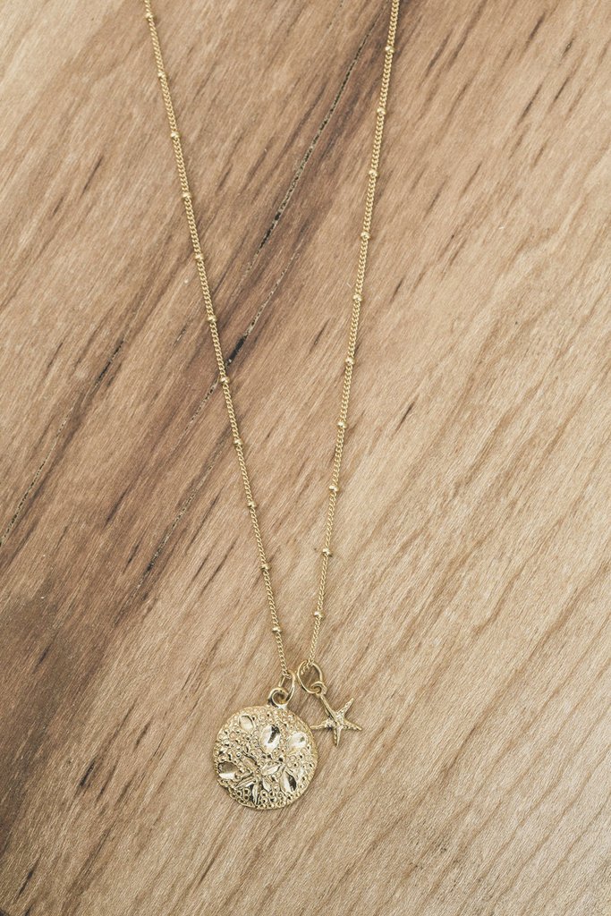 Rocio_esquilas's tweet image. ¡Ya está a la venta la nueva colección de @June_Lemon por @smallaffaire con cositas IDEALES para este Verano! &amp;lt;3 --&amp;gt; smallaffaire.com/collections/ju…