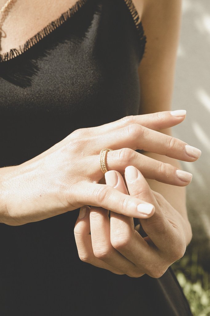 Rocio_esquilas's tweet image. ¡Ya está a la venta la nueva colección de @June_Lemon por @smallaffaire con cositas IDEALES para este Verano! &amp;lt;3 --&amp;gt; smallaffaire.com/collections/ju…