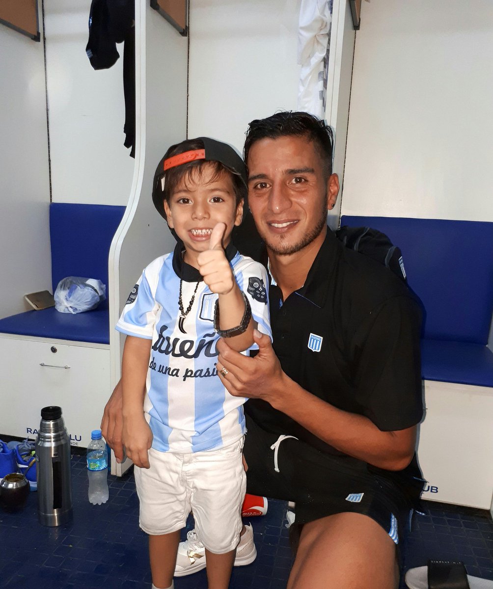 pulpo_ok's tweet photo. Momentos únicos en la vida.. #racingvsgodoycruz #pulpoypulpito #hijoteamo https://t.co/5dKvoznwwj
