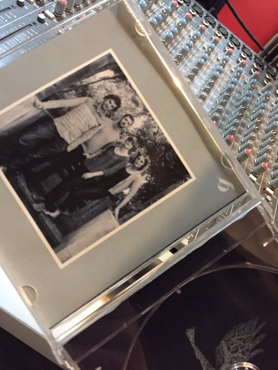 The Hot House tweet media