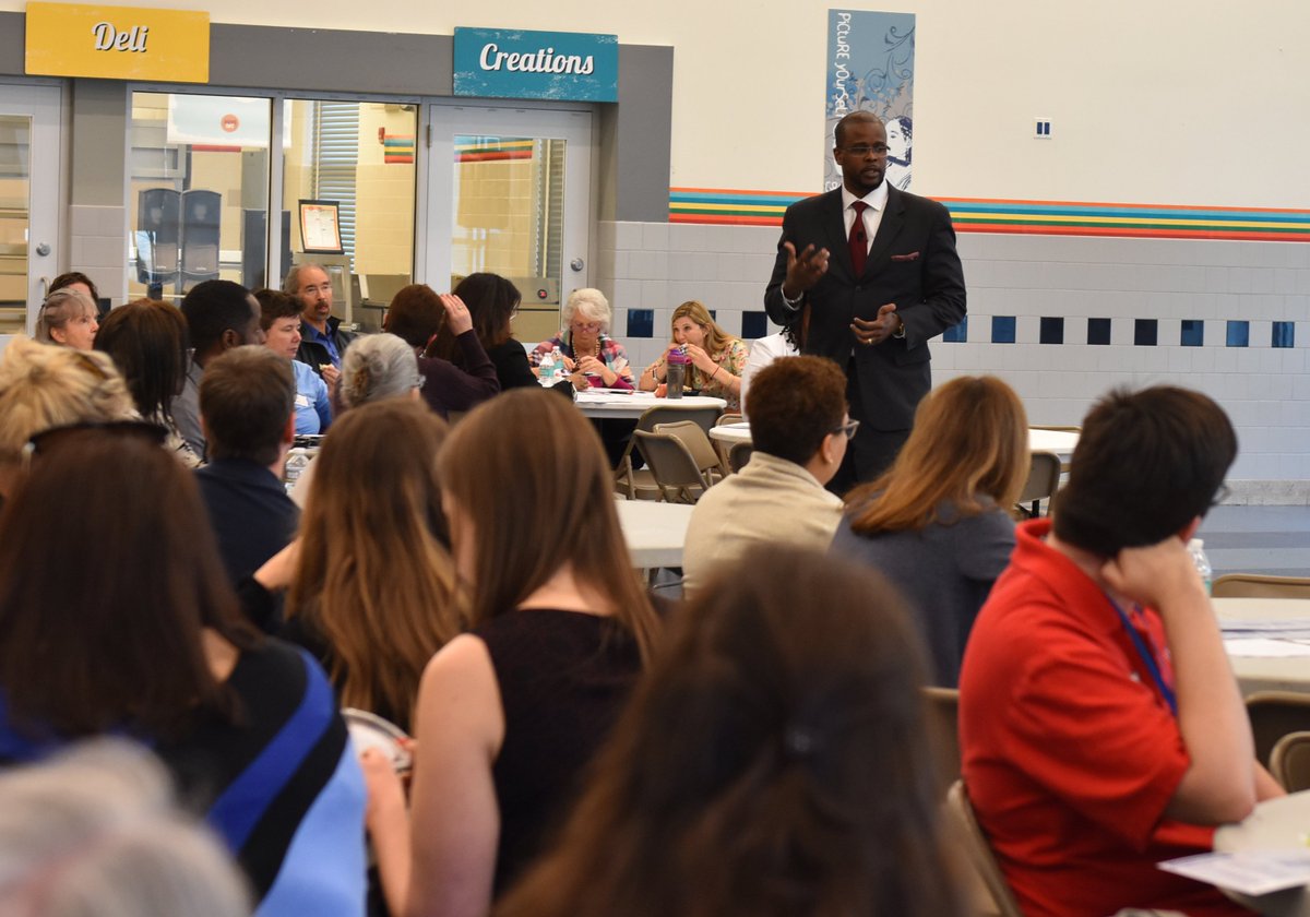 dcpublicschools's tweet photo. We're kicking off our next engagement session tonight at @DealVikings with Ward 3 community members. #EngageDCPS https://t.co/79XPP8fU0H