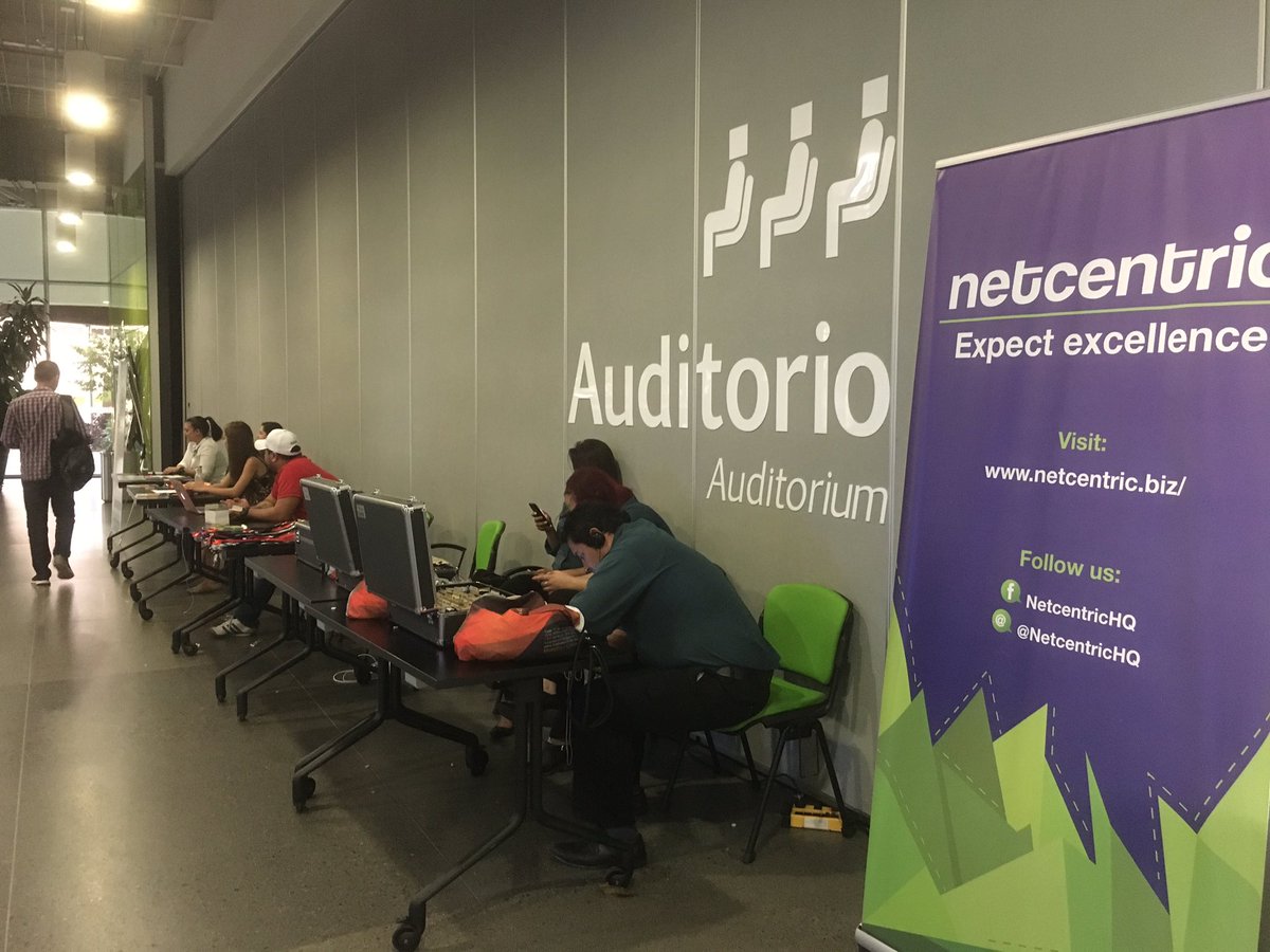 nc_uribe's tweet photo. Evento #mercadeodigital @NetcentricHQ https://t.co/8j8i2GW3kt