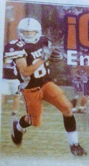 danysaucedo85's tweet photo. Como amo a la #Prepa2 cada que paso me vuelvo a enamorar #UnaVezVaqueroVaqueroTodaLaVida #WR85 😍🏈🏆 https://t.co/c3FLxxZ5PP