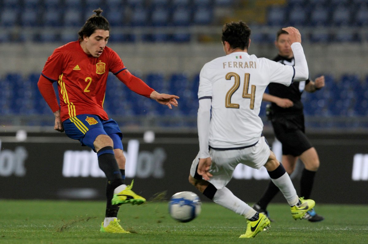 Arsenal's tweet photo. 🇪🇸 Well done, @HectorBellerin - our right back played the duration of Spain Under-21s' 2-1 win over Italy tonight https://t.co/wwmWoMV5lB