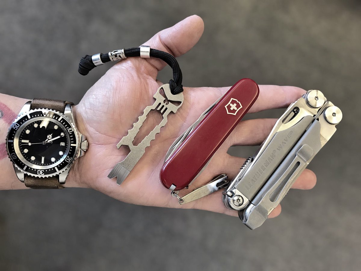 ExpeditionTrade's tweet photo. Some #edc love from @jimm_perdue #VICTORINOX #leatherman &amp; #ThePunisher https://t.co/wjOK0CsSRZ