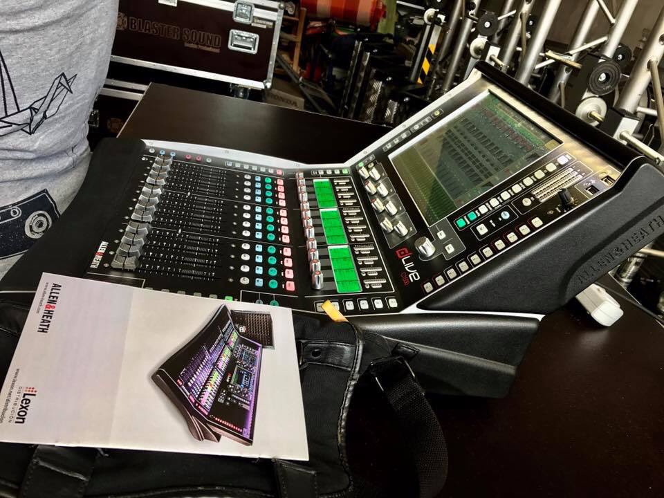 BlasterSound1's tweet photo. Gracias a @AudioTechnicaIB por presentarnos estas dos mesas impresionante la allen&amp;heath s5000 https://t.co/uPkNpODqWH