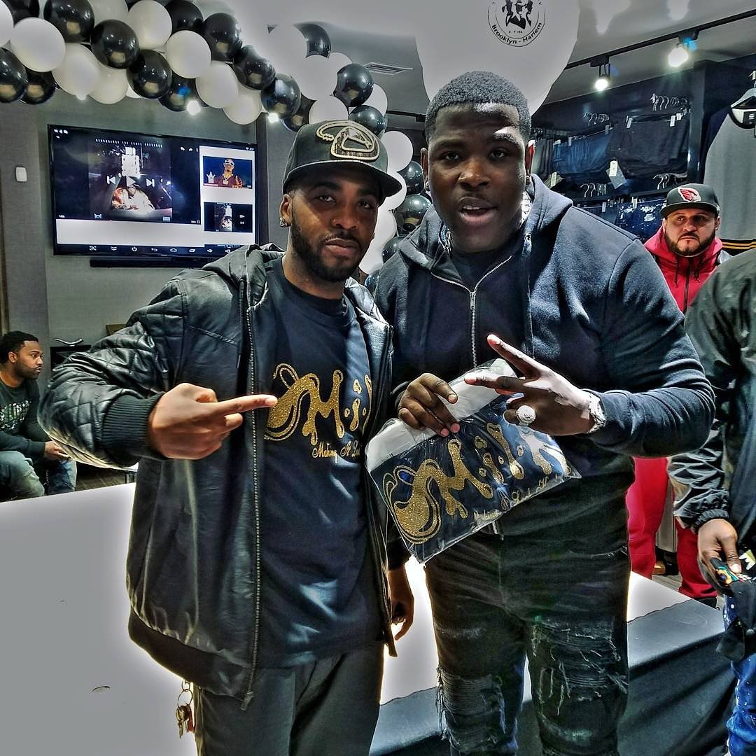 MILK_Apparel's tweet photo. Our Founder/C.E.O Welcoming @CASANOVA_2X To The M.I.L.K. (Making It Look Kool) Team...🙌😎 https://t.co/piLlqprDDv