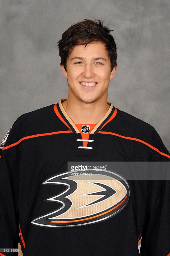 HotNHLers's tweet photo. Brandon Montour (Anaheim Ducks) https://t.co/BeNfEO4PpJ