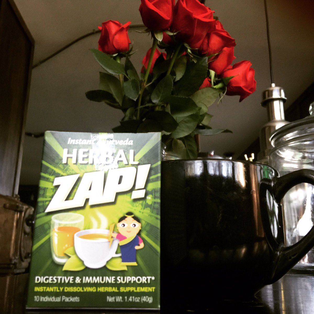 KelseyDeanneAct's tweet photo. Loving @herbalzap for my afternoon tea meditation!  #herbalzap #tea #meditation #teameditation https://t.co/Hb4LeVg1iA