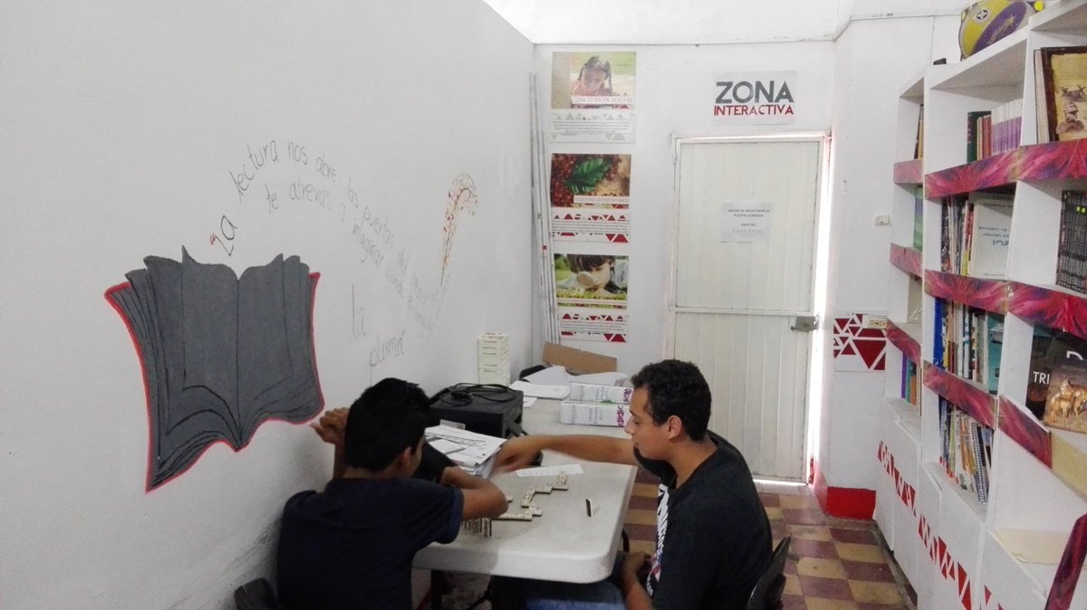 CPJCoatepec's tweet photo. Tarde de muchas actividades en nuestro #CentroModeloPoderJoven de @Coatepec_Gob: ajedrez, curso examen ingreso UV, tareas, juegos https://t.co/wFerT7GPgi