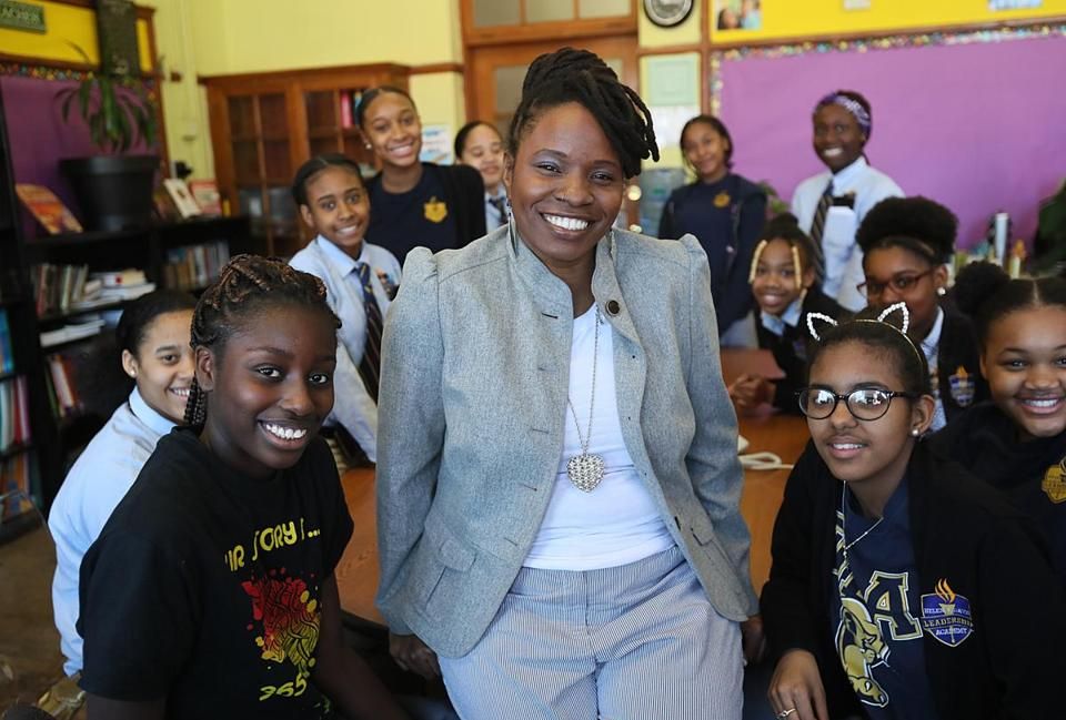 Blavity's tweet photo. This teacher wrote an amazing song to help her black students combat negative beauty standards https://t.co/K0XxwKUXRj #blackExcellence https://t.co/JwglfPI8Lj