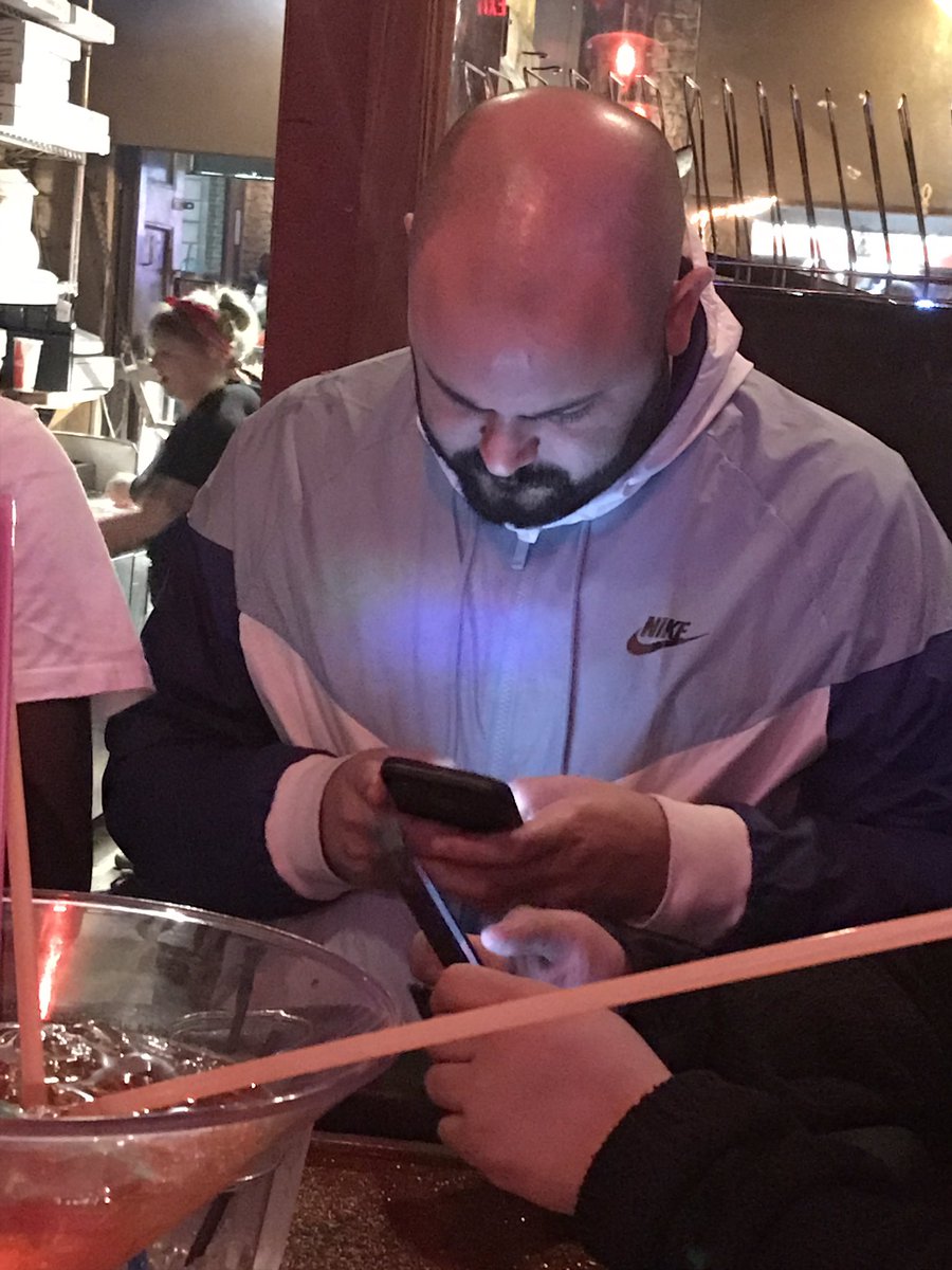 thebigbadagent's tweet image. Wow you suck @MikeZiemer