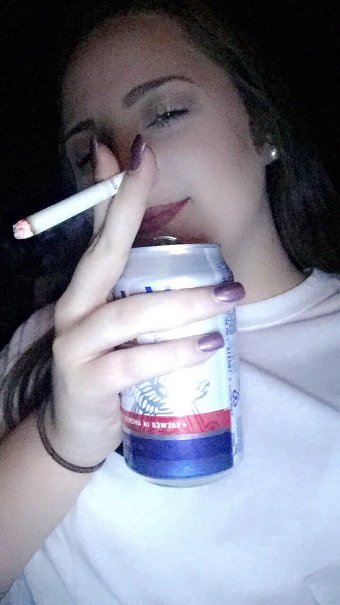 Lexi_hogannn's tweet photo. This describes how I feel about all the bullshit lately https://t.co/KId352xOEx