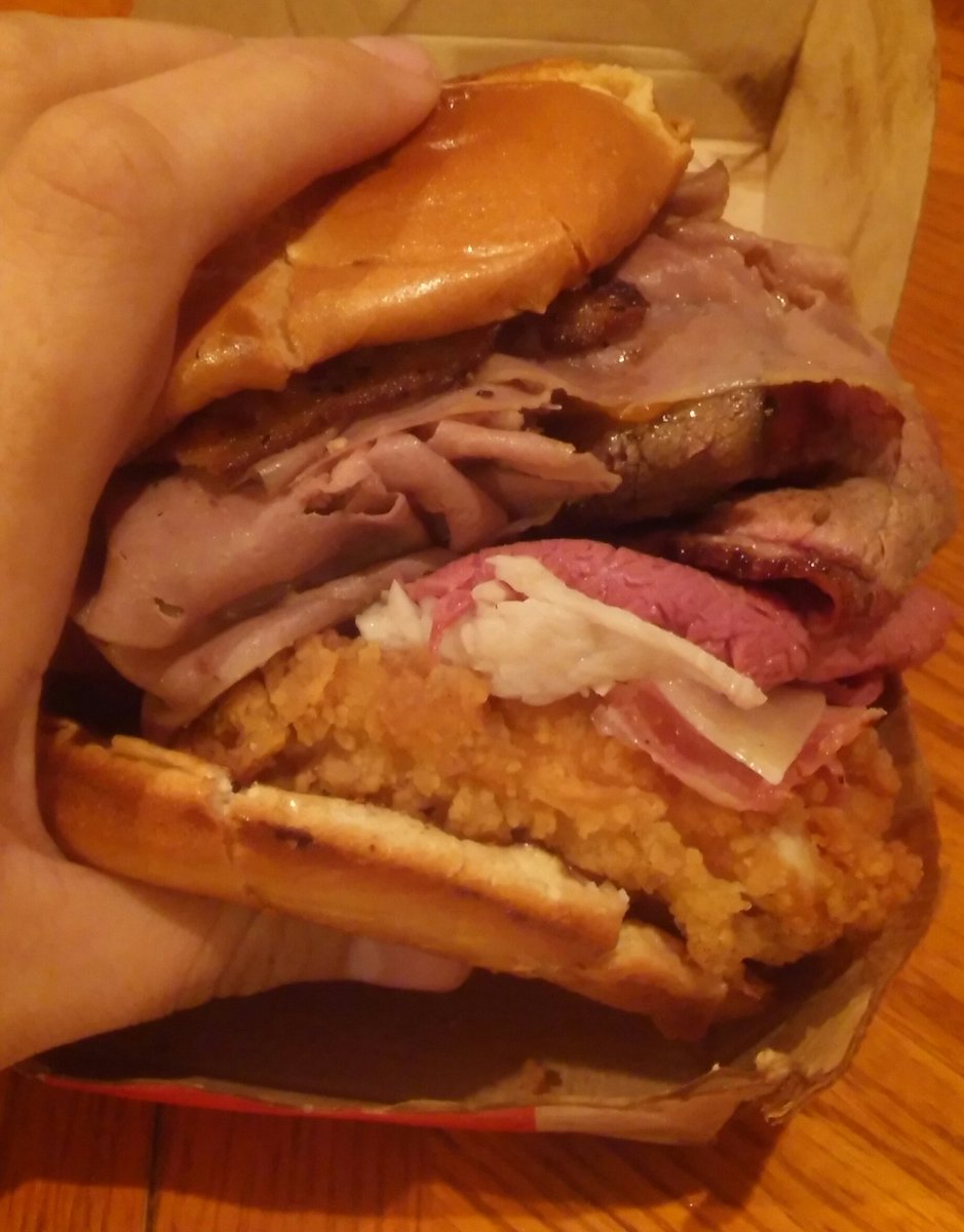 NeedsEspresso's tweet photo. #MeatMountain
+ extra meat
= game changer
#NoRegrets
#MaybeSome https://t.co/mQUNnmP2Z0