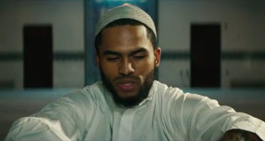 XXL's tweet photo. .@DaveEast opens up about becoming a Muslim after being behind bars https://t.co/YFQZ4vii8E https://t.co/hzU6z0OE9C