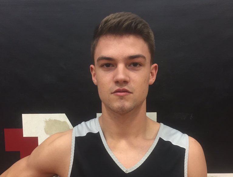 JustinByerly's tweet photo. Really impressed with David Elkins of North Buncombe first time I saw him. Even more tonight. Very athletic guard that threw down big dunks https://t.co/bsB68xfkWa